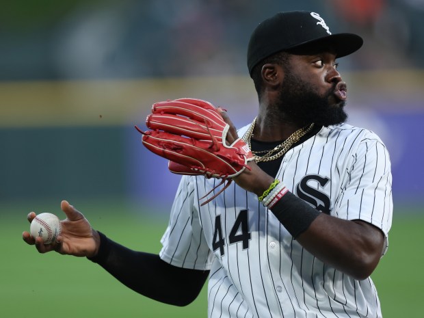 White Sox third baseman Bryan Ramos throws to first base against the Guardians on May 10, 2024, at Guaranteed Rate Field. (Chris Sweda/Chicago Tribune)