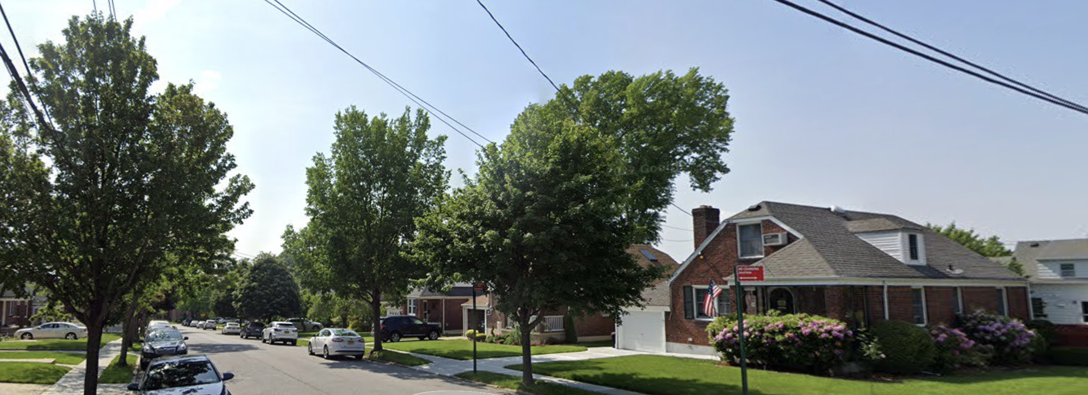 A photo of Governor's Road in Staten Island near where police man was stockpiling weapons.