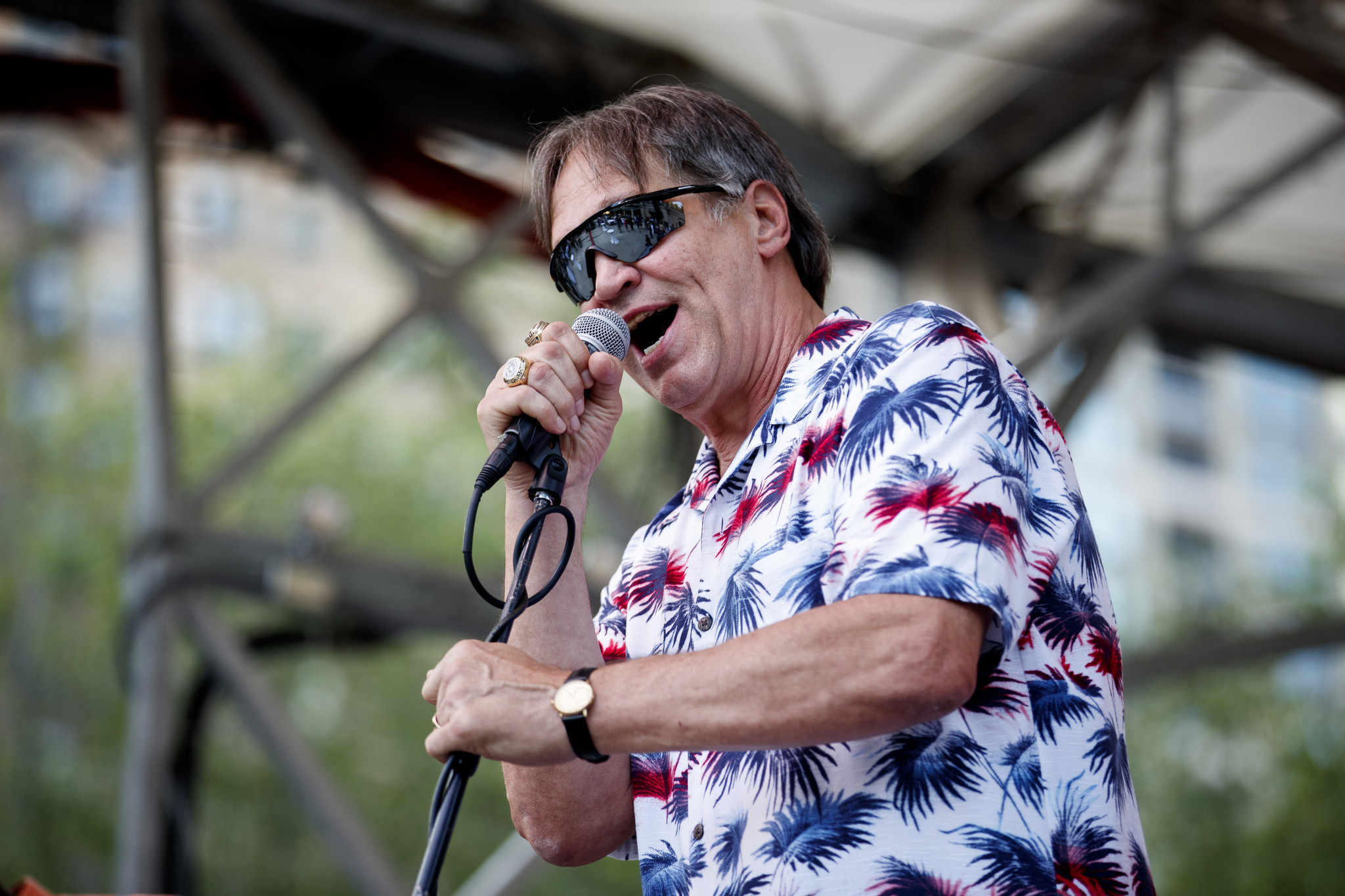 Steve McMichael performs with other members of "The Chicago 6"...