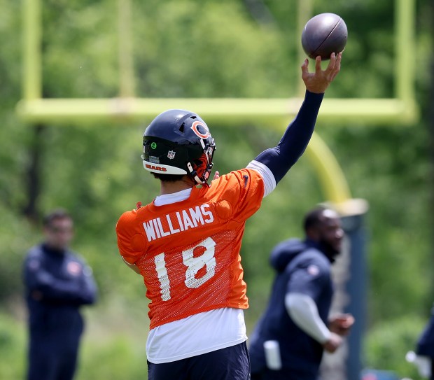 Bears quarterback Caleb Williams throws a pass during OTAs at Halas Hall on May 31, 2024. (Chris Sweda/Chicago Tribune)