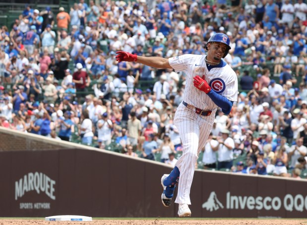 Cubs third baseman Christopher Morel rounds the bases after hitting a home run in the third inning against the Mets at Wrigley Field on June 22, 2024, in Chicago. (John J. Kim/Chicago Tribune)