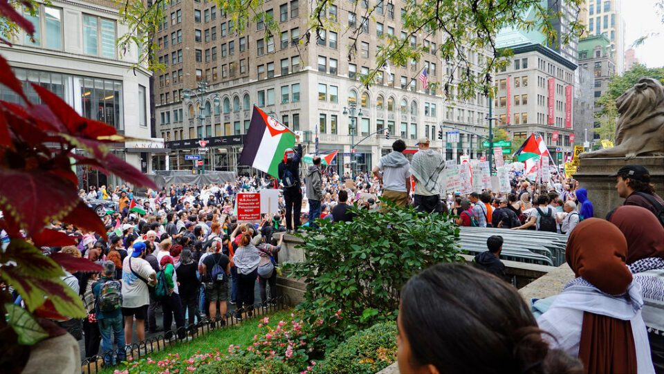 New Yorkers standing against mass murderer Israel's Netanyahu's as he visits  the United Nations  DSC07117