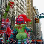 The Greatest SANTACON in the World!  DSC01214