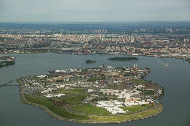 US Judge Takes Charge to Reform New York’s Troubled Rikers Island Jail US judge takes control of New York’s troubled Rikers Island jail – Yahoo