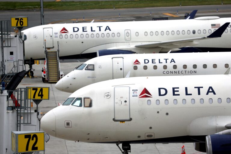 US Airlines Struggle as Travel Demand Slows Down Economic turbulence shakes US airlines as travel demand falters – Reuters