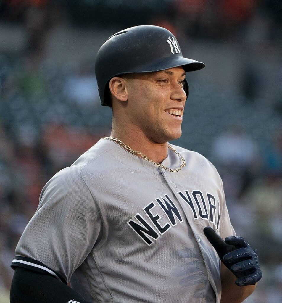 New York Yankees’ Aaron Judge Wins AL Player of the Month – Sports Illustrated