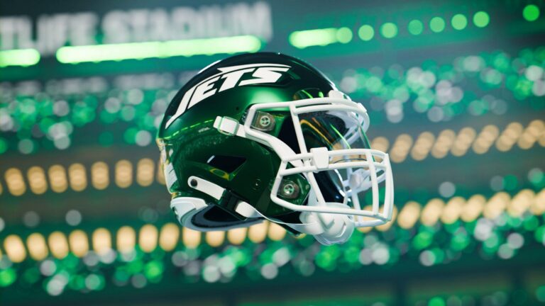 New York Jets at New England Patriots: Predictions, picks and odds for NFL Week 8 game – USA Today
