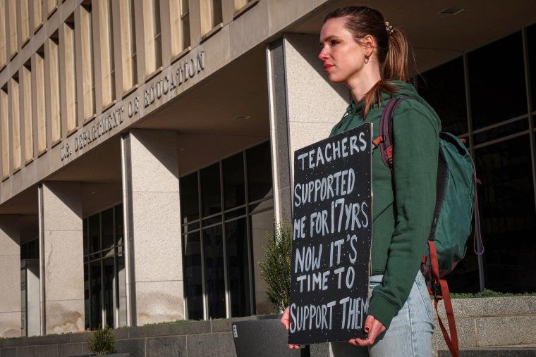 Education Department Fires 1,300 Workers, Gutting Its Staff – The New York Times