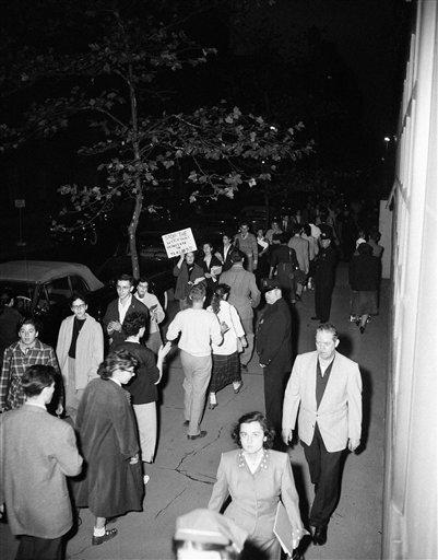 Supreme Court Delivers Landmark Decision on Communist Teachers | March 3, 1952 Supreme Court rules on communist teachers | March 3, 1952 – History.com