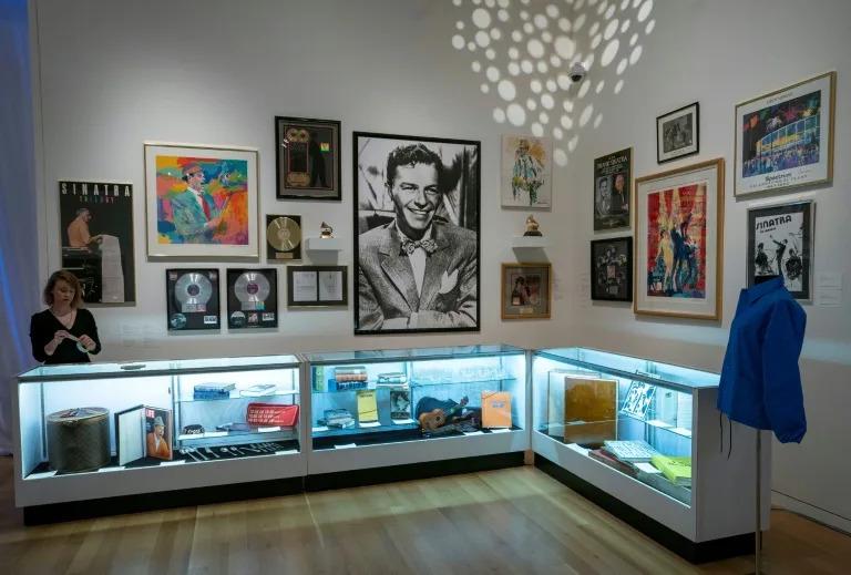 Rare Sinatra Memorabilia and Stunning Jewelry Available Now in New York! Sinatra memorabilia, jewelry on sale in New York – thejakartapost.com