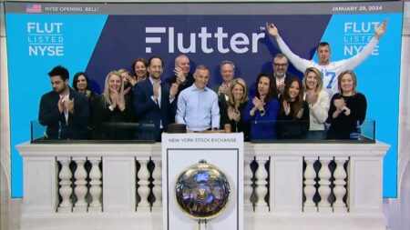 FanDuel parent Flutter lists on the NYSE, challenging DraftKings as sports-betting pure play – CNBC