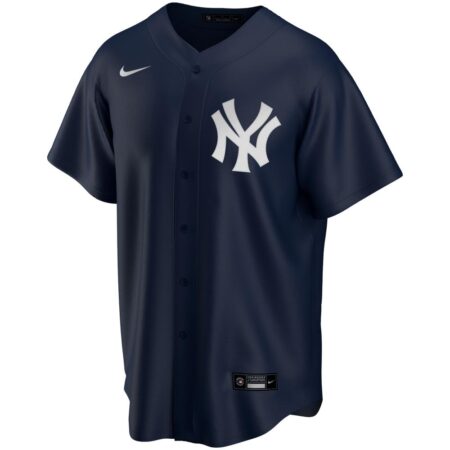 New York Yankees Accuse Astros of Shady Business – Sports Illustrated