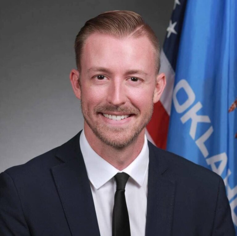 Oklahoma’s New Superintendent Overturns Controversial Bible Mandate New Oklahoma Superintendent Rescinds Bible Mandate – The New York Times
