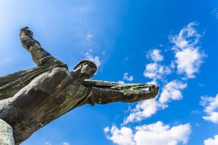 Rise of the democratic socialists – and what it means for just-plain Democrats – The Christian Science Monitor